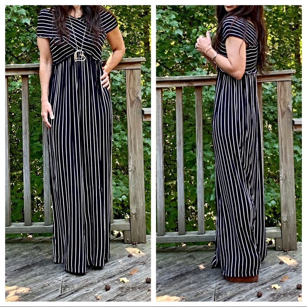 ✨LAST ONE✨Gorgeous striped wide leg jumpsuit - Picture 8 of 8